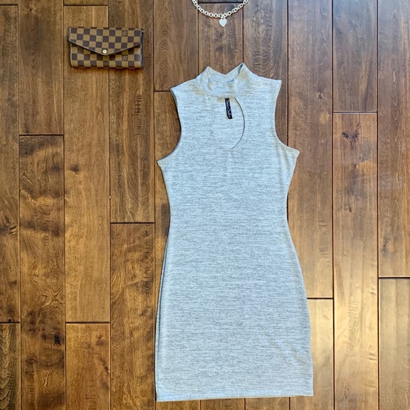 SOLD π Grey Dress π¨ - Picture 2 of 4